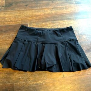 Lululemon size 8 black tennis skort